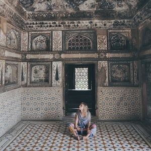 Meet your Posher, Laurie